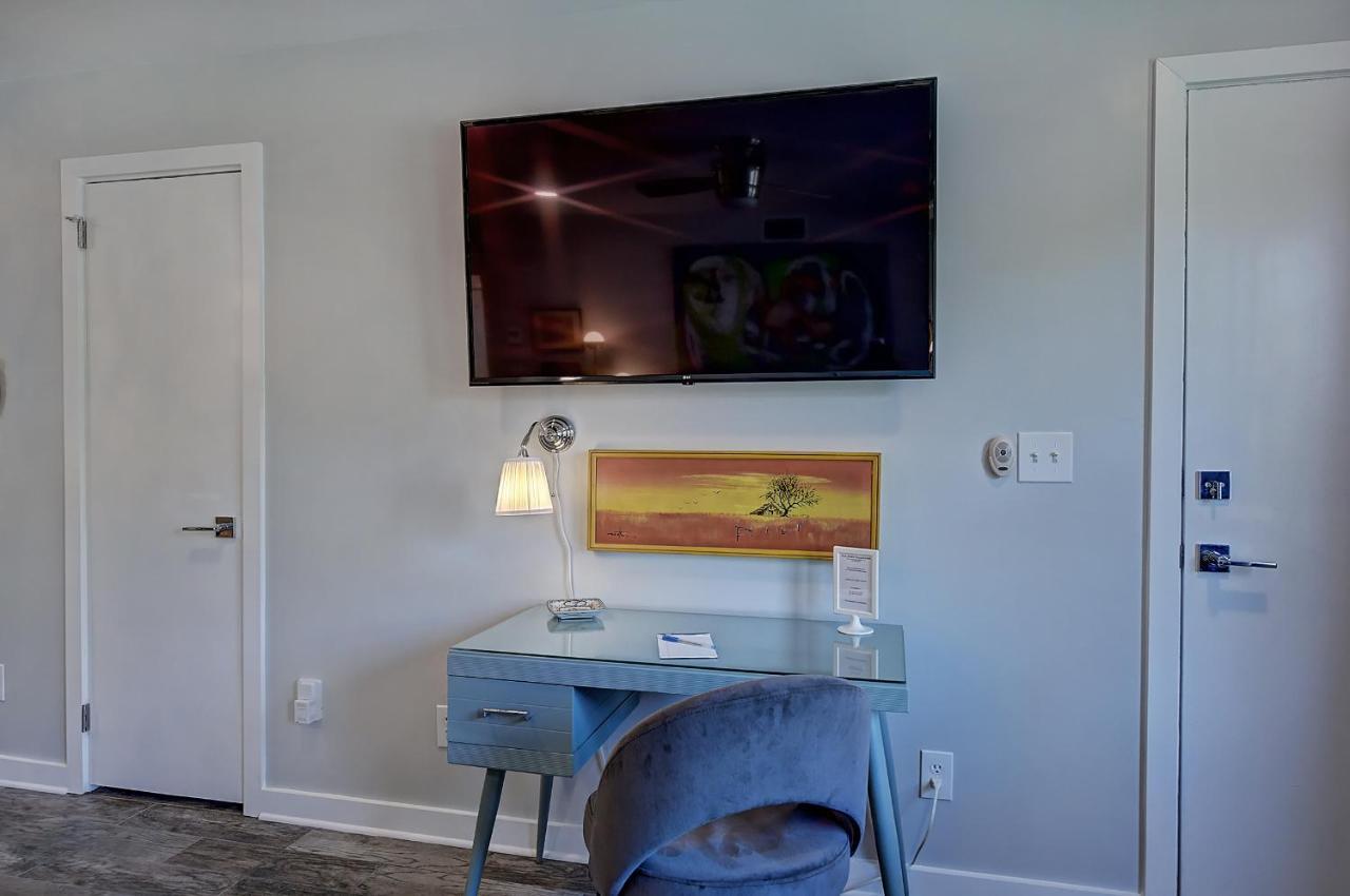 The Home Collection Clt: 510 Queens Charlotte Exterior photo