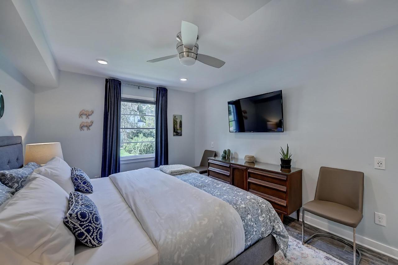 The Home Collection Clt: 510 Queens Charlotte Exterior photo
