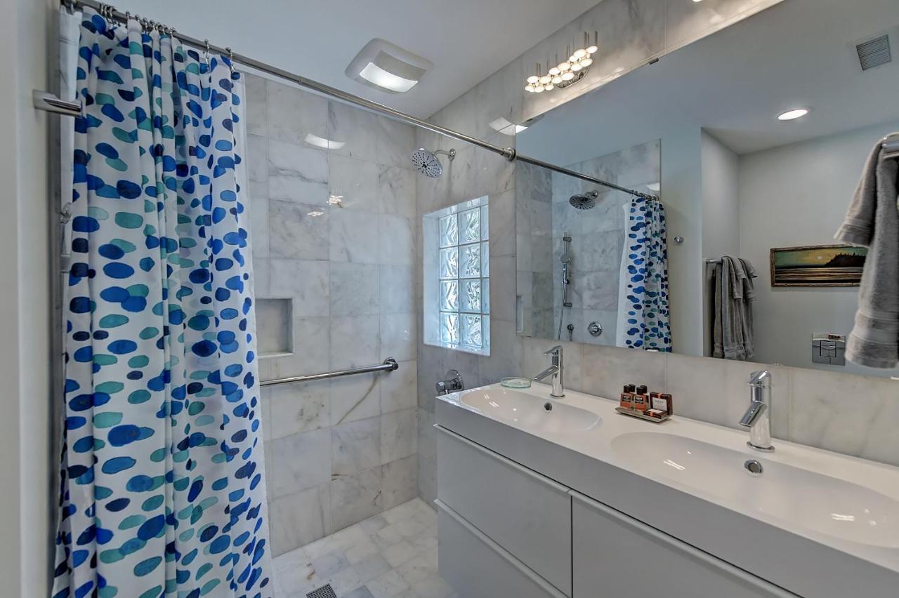 The Home Collection Clt: 510 Queens Charlotte Exterior photo